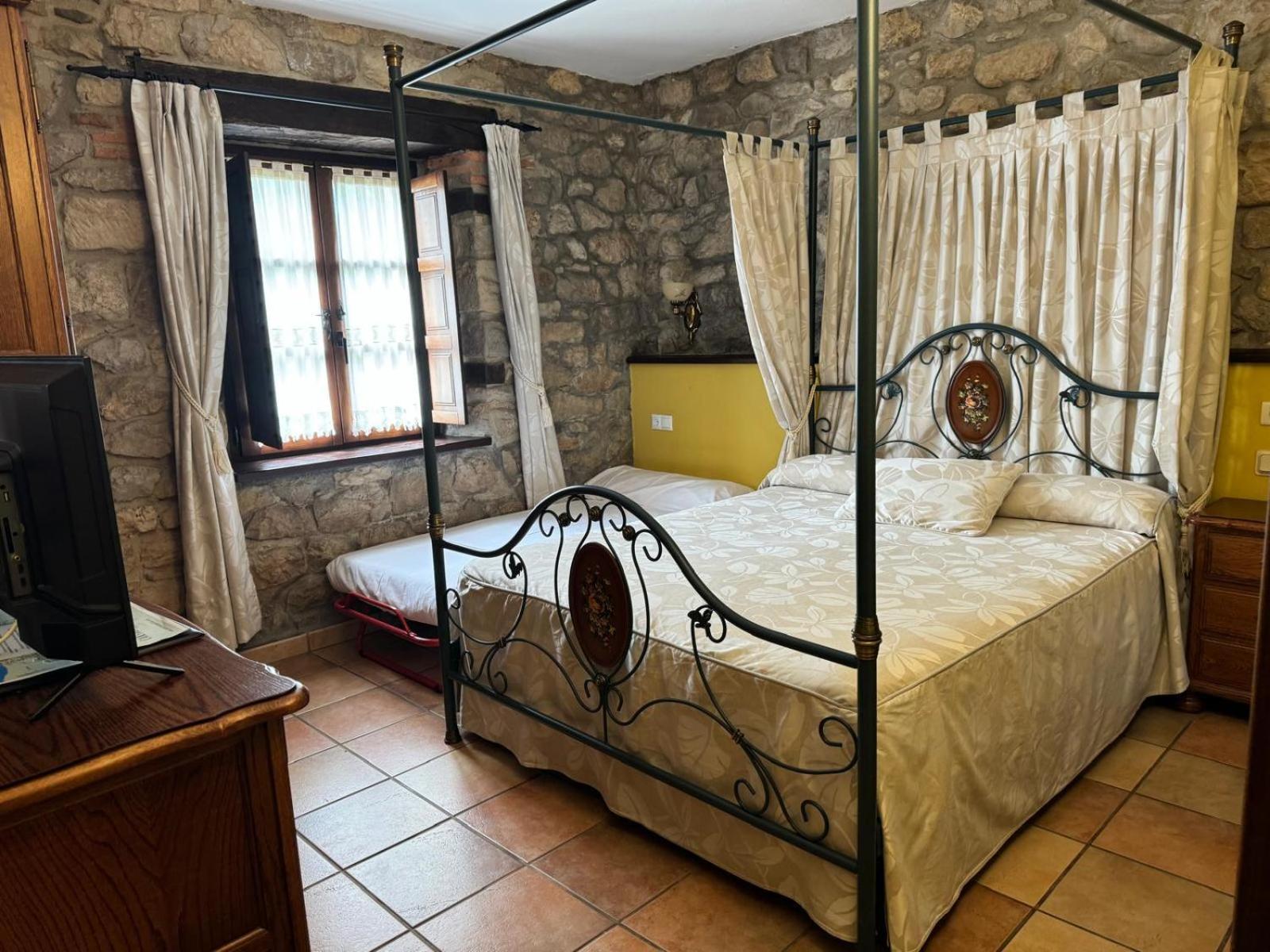 לינה וארוחת בוקר La Venta De Quijas מראה חיצוני תמונה